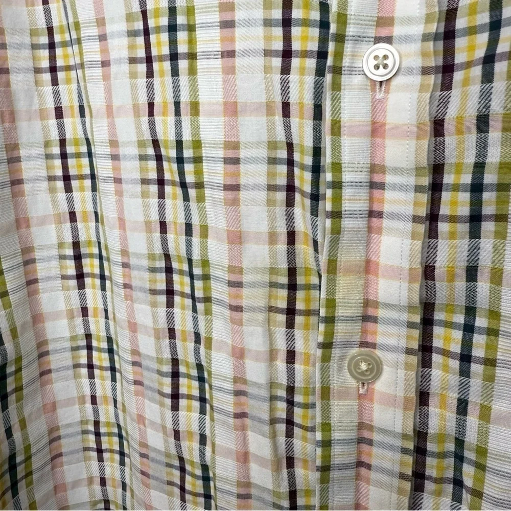 Banana Republic Men’s Large Long Sleeved Button Down Cream with Color Plaid GUC
